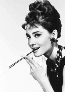 赫本一生中很美的7张照片,最后一张是无数人的壁纸