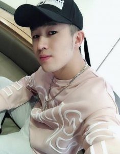 李明霖“幼儿版”封禁名单,主播人品遭粉丝怀疑